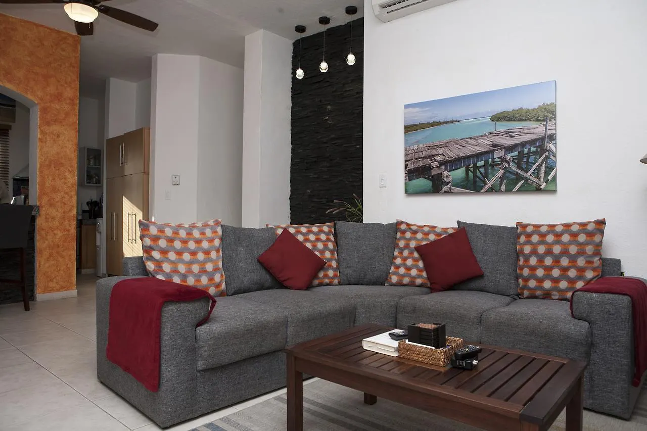 Las Olas Condominium #207 Playa del Carmen Apartment